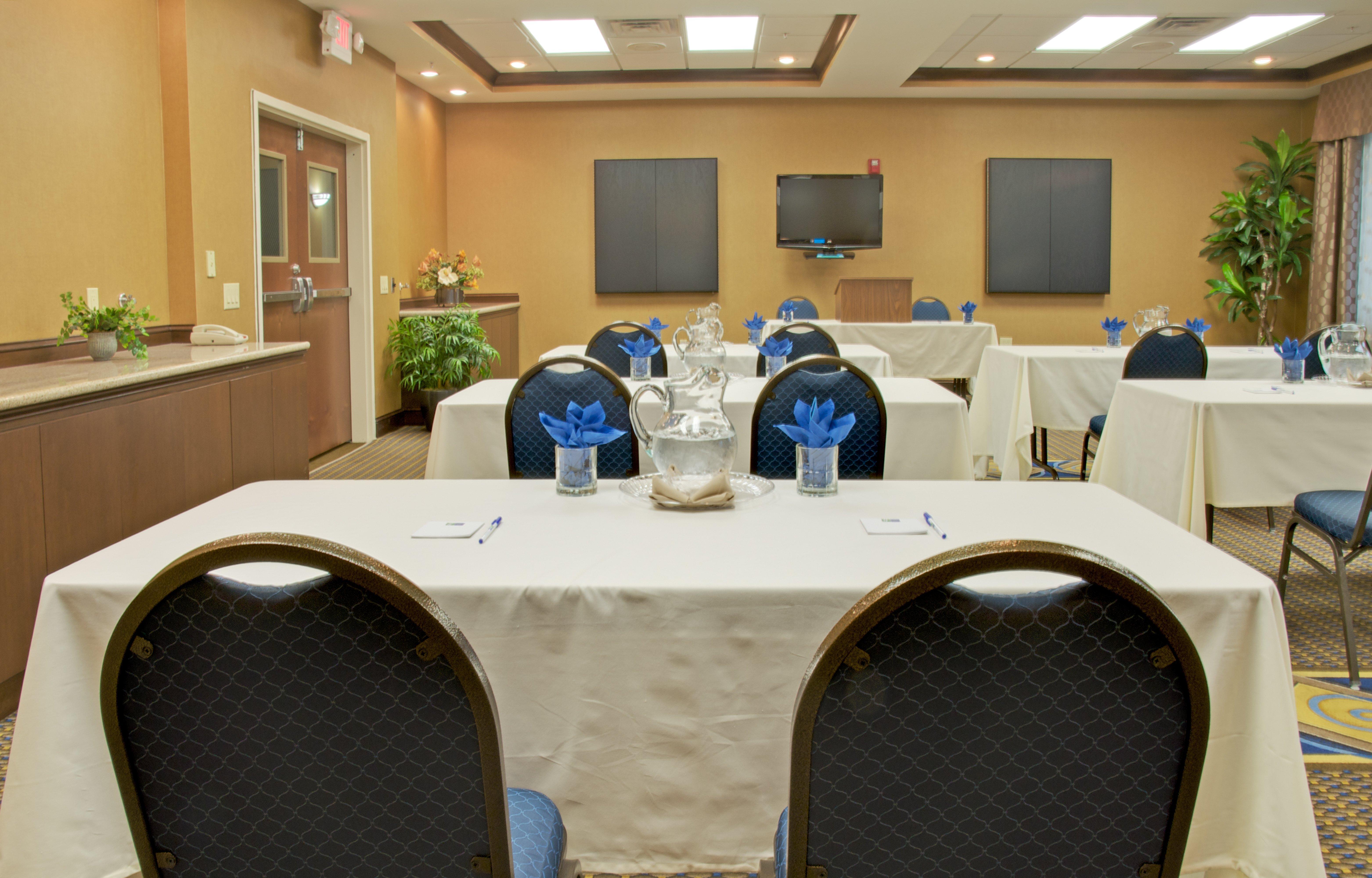 Holiday Inn Express Hotel & Suites Houston Energy Corridor - West Oaks By Ihg Eksteriør bilde