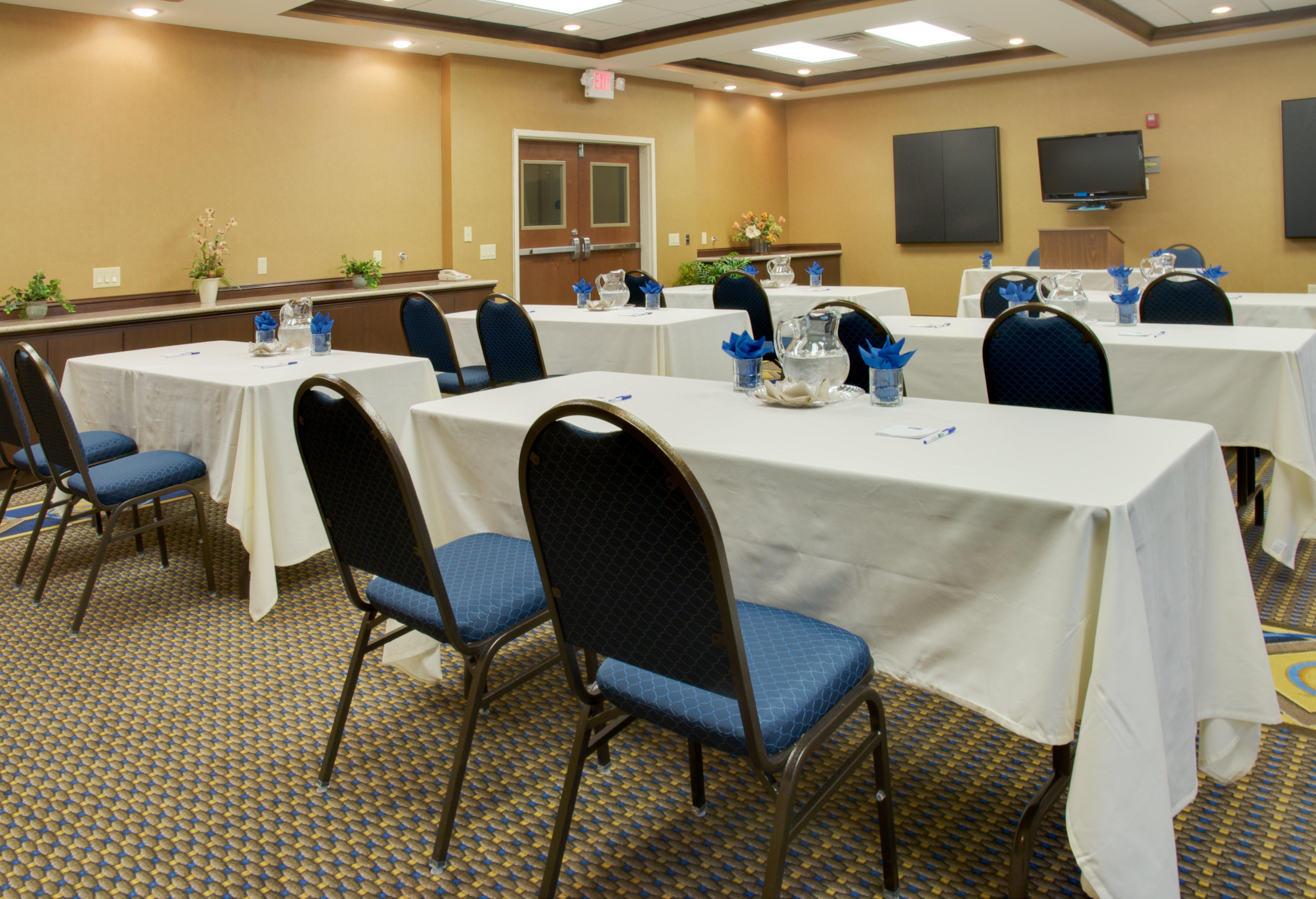 Holiday Inn Express Hotel & Suites Houston Energy Corridor - West Oaks By Ihg Eksteriør bilde